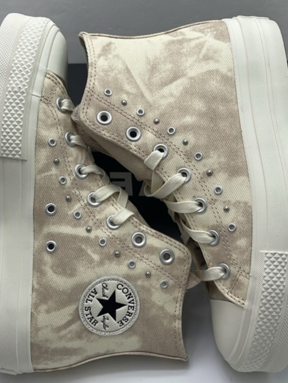 NWB Converse CTAS ☆ Studded Lift Platform High-Tops W/9 AI5801C ☆☆☆